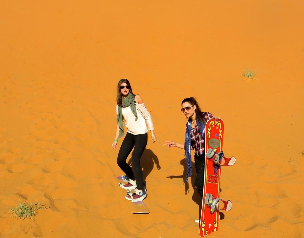 梅尔祖卡 Acacia Desert Camp酒店 外观 照片